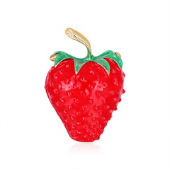 Korean fruit brooch fashion creative alloy dripping strawberry brooch wholesale