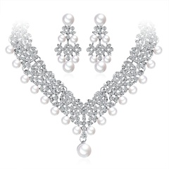 simple temperament white pearl alloy rhinestone necklace accessories set spot wholesale