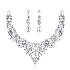 temperament Rhinestone Necklace Jewelry Necklace Set Geometric Water Drop Necklace New Wholesale