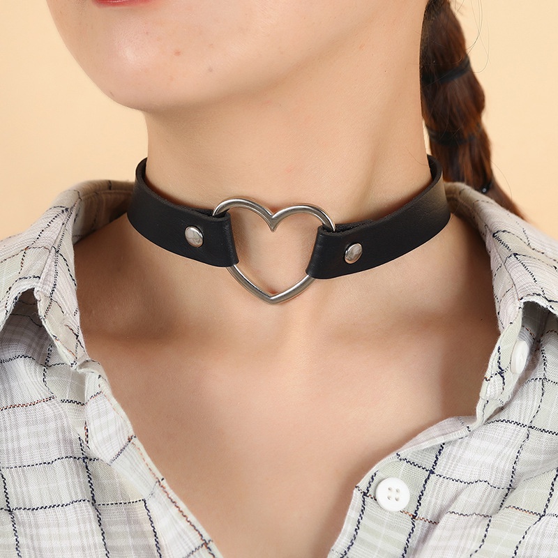 punk street style fashion female exaggerated sexy leather necklace simple big peach heart neck chain neckband