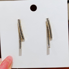 Korean temperament simple silver needle earrings black dripping oil full diamond autumn and winter earrings