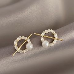 Korean retro pearl earrings gold metal European and American earrings temperament commuter pearl earrings