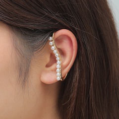 Qingdao DAVEY European and American Fashion Jewelry Acrylic Pearl Ear Clip Earrings