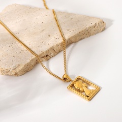 European and American 18K gold stainless steel square hollow three-dimensional Queen Elizabeth pendant necklace jewelry