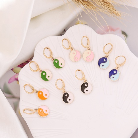 Boucles d'oreilles Tai Chi aux couleurs contrastées rétro en gros Nihaojewelry's discount tags