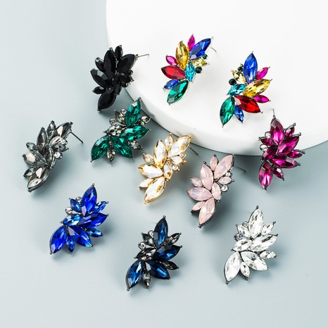 retro geometric flower alloy diamond rhinestone leaf earrings wholesale Nihaojewelry's discount tags