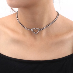 Cool Style Light Luxury Rhinestone Heart Choker Necklace High Sense Niche Design Fashion Temperament Clavicle Chain