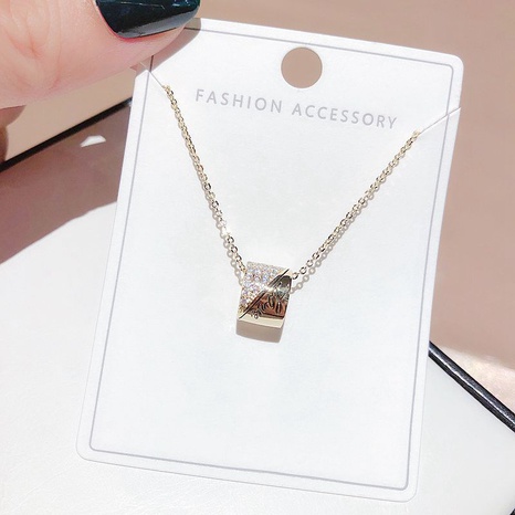 lettrage de mode Love zircon micro-incrusté collier de perles de transfert en gros Nihaojewelry's discount tags