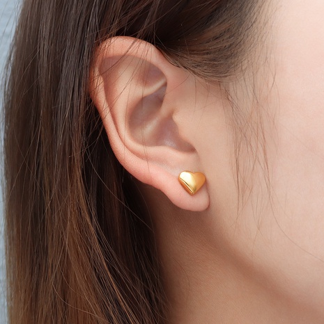 boucles d'oreilles vintage en acier titane en forme de coeur de couleur unie simple's discount tags