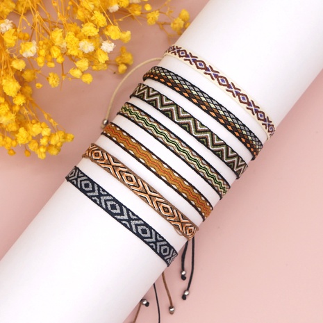 bracelet de couleur contrastante tissé à la main avec ruban ethnique rétro colombien bohème's discount tags