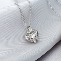 simple hollow retro long pearl exquisite pendant necklace