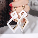 Retro bertriebene Acryl koreanische geometrische Diamant lange Ohrringepicture6