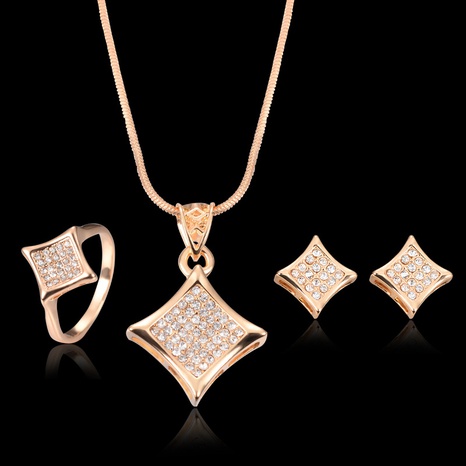 Boucles d'oreilles collier en zircon doré à la mode bague ensemble de bijoux en trois pièces's discount tags