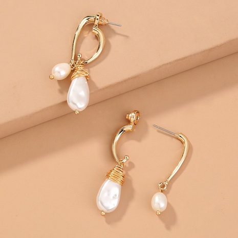 Boucles d'oreilles rétro géométriques à la mode Boucles d'oreilles en perles baroques en métal's discount tags