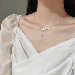 Korean version simple white mother shell titanium steel necklace fashion clavicle chain