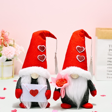 Mode Valentinstag Dekoration gesichtslose Puppendekoration's discount tags