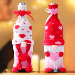 Couverture décorative de bouteille de vin de coeur de poupée sans visage de couverture de vin rouge de Saint-Valentin