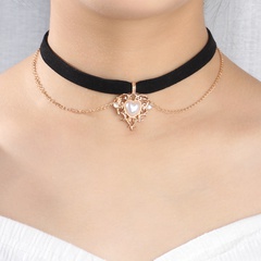 retro girl peach heart velvet pendant necklace collarbone chain choker