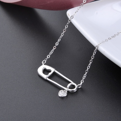 Koreanische kreative Schlüsselbein-Kettenanhänger S925 Silber-Diamant-Herz-Halskette's discount tags