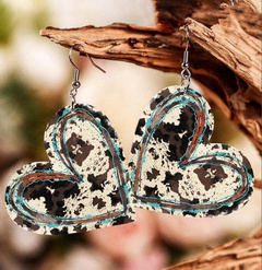 European and American new heart-shape leather earrings creative heart-shaped double-sided leopard print pu earrings
