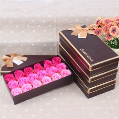 Valentinstag Weihnachten kleine Geschenke 18 Rosen Seifenblumen Geschenkbox