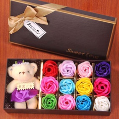 Cadeau de Noël 12 boîte-cadeau de fleur de savon rose plus ours en coton fournitures promotionnelles festives cadeau décontracté en gros