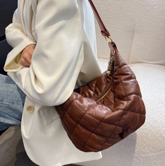 simple large capacity new fashion soft leather Lingge single shoulder messenger bag