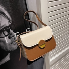 2022 new trendy fashion niche contrast color metal buckle messenger bag