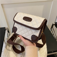 new fashion autumn and winter retro wide shoulder strap rhombus embossed small square bag