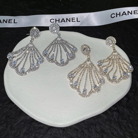 Pendientes de moda de diosa con borlas en forma de abanico de diamantes completos de lujo's discount tags