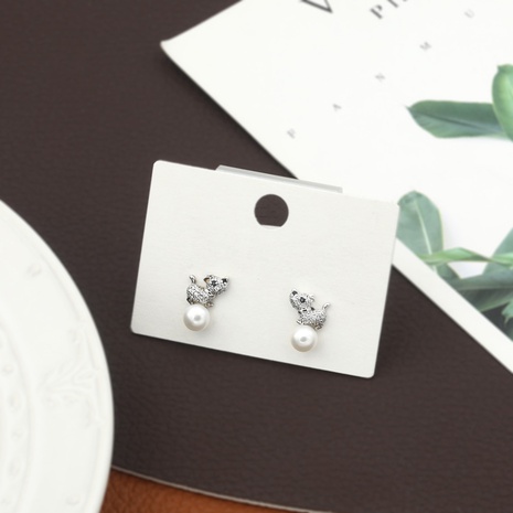 Light luxury niche dog pearl copper stud earrings NHIK616784's discount tags