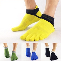 Four Seasons Short-Tube Sport-Split-Toe-Socken Atmungsaktive Mesh-Baumwollsocken Fünf-Finger-Socken Herrensocken