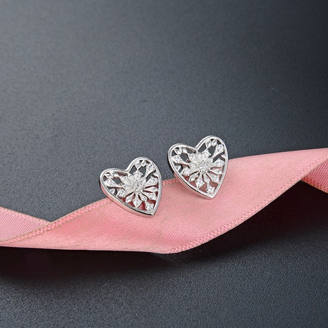 Pendientes de circón con incrustaciones geométricas de plata s925 de corazón hueco simple joyería's discount tags