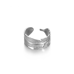 Anillo de ajuste de apertura de pluma francesa anillo de hoja de oro de 14 quilates de acero titanio