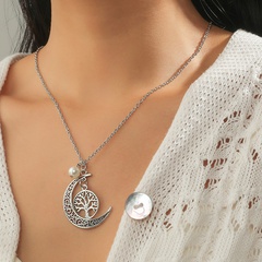 Moon tree hollow pendant pearl accessories luxury niche necklace