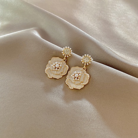 fashion simple pearl earrings flower earrings alloy ear jewelry NHGAN612408's discount tags