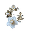 Western vintage flower pearl brooch enamel shell gemstone diamond broochpicture17