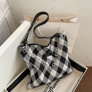 Simple and casual largecapacity shoulder tote bag womens checkerboard tote bagpicture7