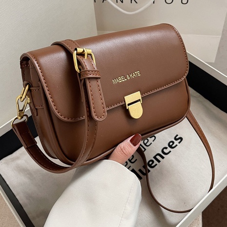 new niche one-shoulder messenger bag fashion autumn and winter small square bag's discount tags