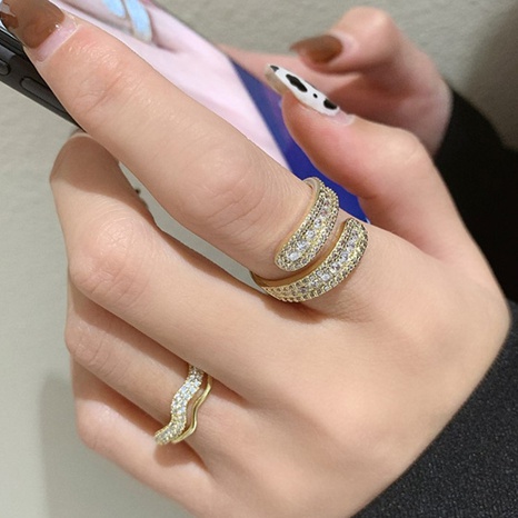 Koreanischer offener Ring der Nische weibliche Art und Weisekupferner Mikrodiamantmehrschichtiger Ringfrau's discount tags