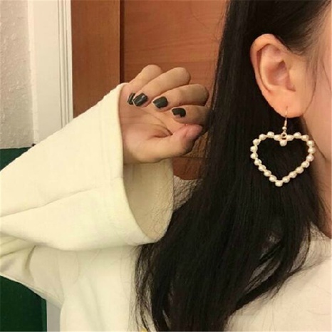 Fashion inlaid pearl classic heart earrings ornaments wholesale's discount tags