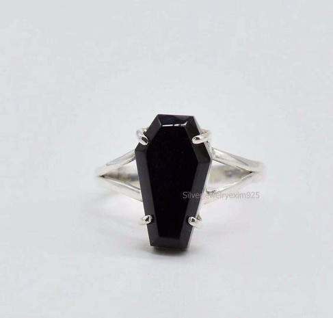 creative inlaid black imitation zirconium jewelry European and American ladies ring NHSJJ620774's discount tags