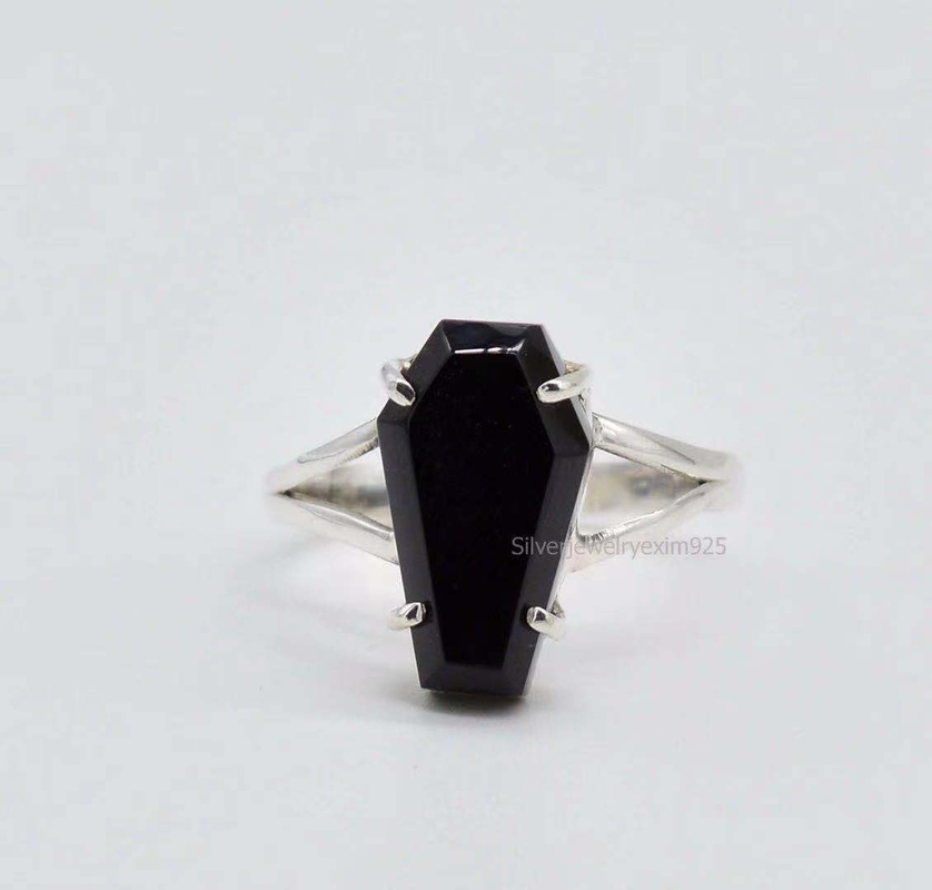 creative inlaid black imitation zirconium jewelry European and American ladies ring