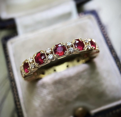 wholesale gold-plated inlaid ruby ring diamond ring retro alloy ring wholesale  NHSJJ620779's discount tags
