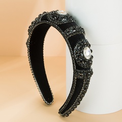 Wunderschönes schwarzes geometrisches Stoff-Stirnband mit Diamanten