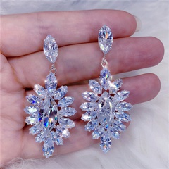 fashion atmosphere shiny water drop zircon earrings women's short earrings