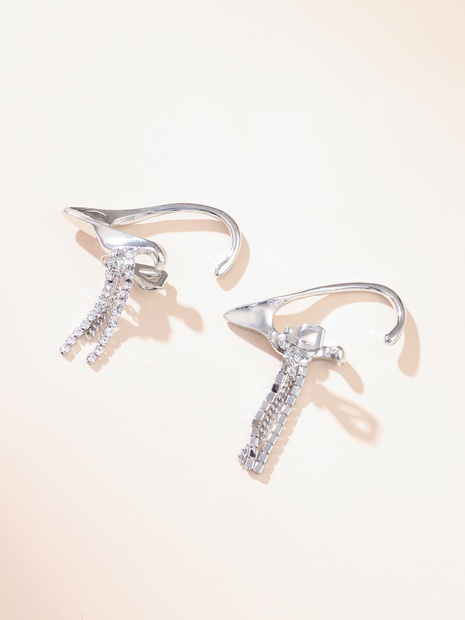 European and American fashion chain ear bone clip geometric cochlea ear clip jewelry's discount tags
