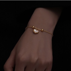 Creative new heart pendant bracelet female Korean titanium steel jewelry