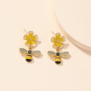 New Years ear jewelry bee flower earrings diamond drop oil earrings femalepicture8