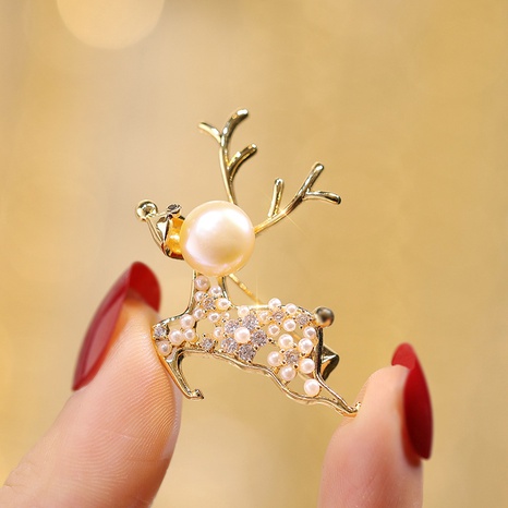 cute Christmas deer zircon pearl corsage New Year gift brooch's discount tags